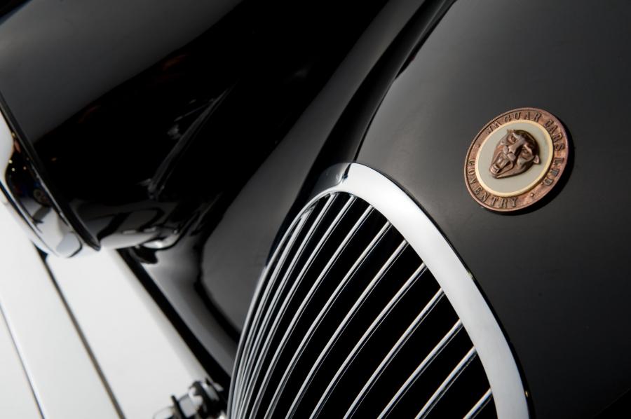  Jaguar XK120 Roadster 1953 года  (фото 2 из 9)